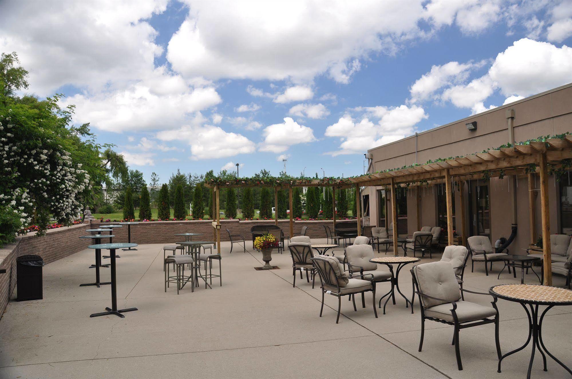 Peninsula Inn Niagara Falls Exterior foto